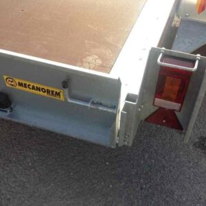 Remorque plateau MECANOREM – RPMS 455 F – PTAC : 750 Kg – 1 essieu freiné – 250 x 150 cm