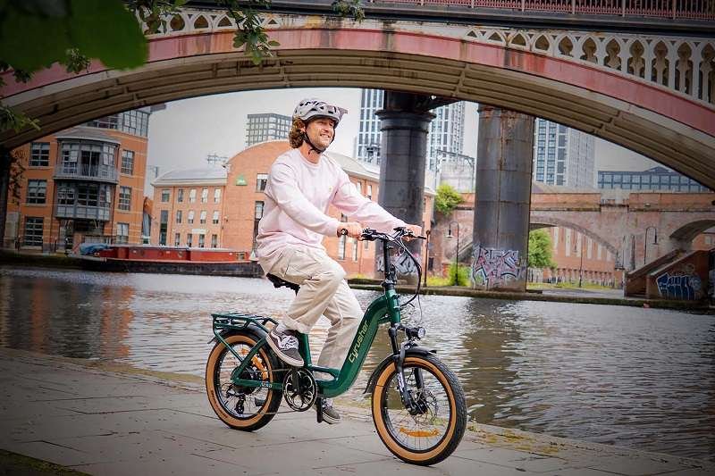 Vélo électrique compact Cyrusher Nova