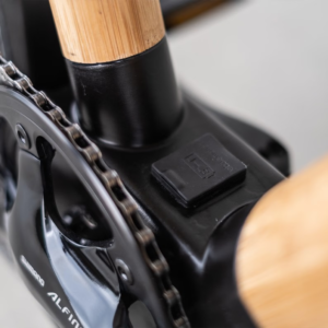 Vélo électrique en bambou relief