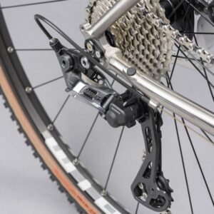 Vélo gravel Genesis Croix de Fer Titane